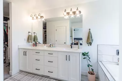 676 E 1100 S, Hyrum, UT 84319 - Photo 25