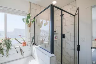 676 E 1100 S, Hyrum, UT 84319 - Photo 27