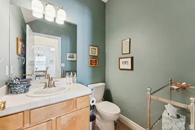 464 N D St E, Salt Lake City, UT 84103 - Photo 13