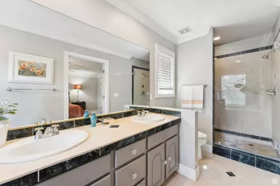 464 N D St E, Salt Lake City, UT 84103 - Photo 17