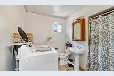 2065 Robins Ave, Ogden, UT 84401 - Photo 15