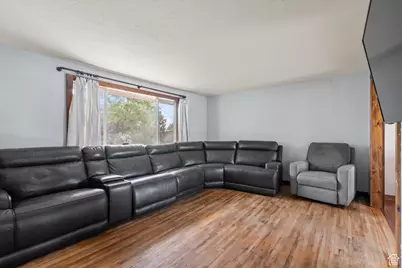 1077 E Turquoise Way S, Sandy, UT 84094 - Photo 5