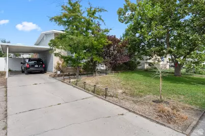 1077 E Turquoise Way S, Sandy, UT 84094 - Photo 25