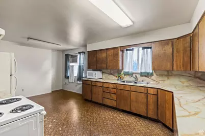 390 N 300 W, Aurora, UT 84620 - Photo 7