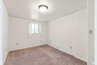 390 N 300 W, Aurora, UT 84620 - Photo 17