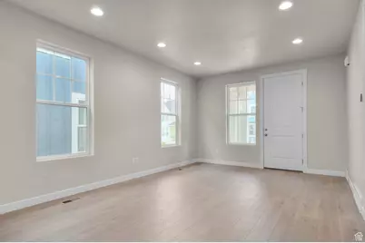 11188 S Fordman Way, South Jordan, UT 84009 - Photo 7