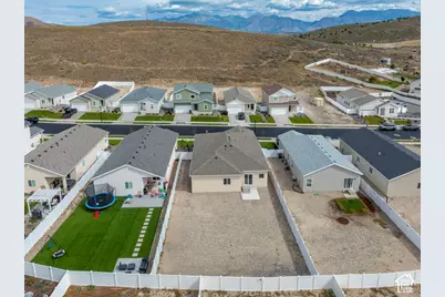 7263 Bald Eagle Way N, Eagle Mountain, UT 84005 - Photo 3