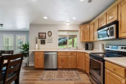 6879 Black Powder Rd, Mountain Green, UT 84050 - Photo 31