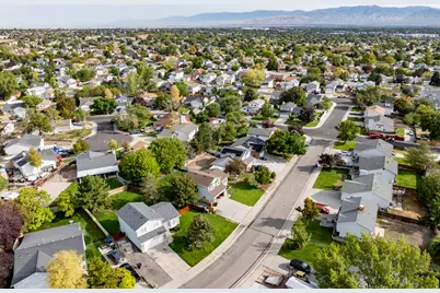 6922 S Mullien Dr, West Jordan, UT 84084 - Photo 29