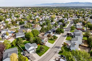 6922 S Mullien Dr, West Jordan, UT 84084 - Photo 29