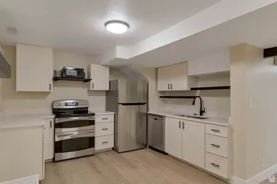 1372 Sweetwater Ln, Farmington, UT 84025 - Photo 37