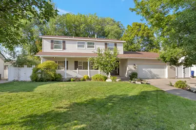 1372 Sweetwater Ln, Farmington, UT 84025 - Photo 1