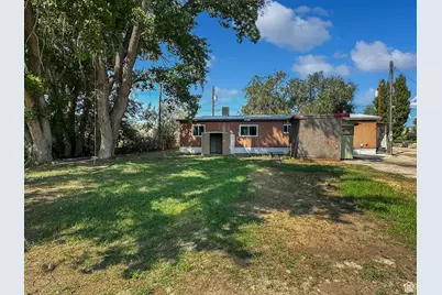 685 S Main St, Orangeville, UT 84537 - Photo 25