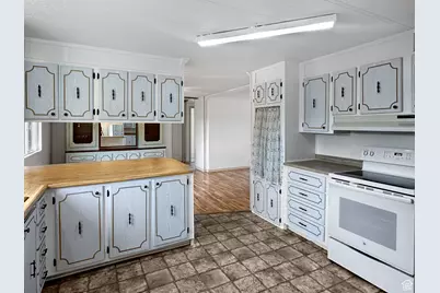 685 S Main St, Orangeville, UT 84537 - Photo 7