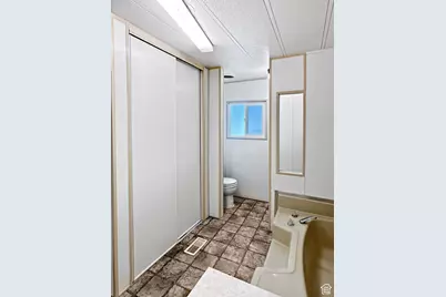 685 S Main St, Orangeville, UT 84537 - Photo 15