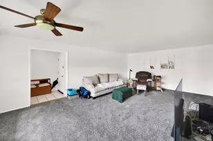 2209 E Carriage Ln S, Holladay, UT 84117 - Photo 5