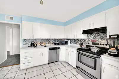 2209 E Carriage Ln S #42, Holladay, UT 84117 - Photo 9