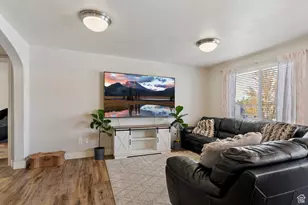 335 Alford Ct, North Salt Lake, UT 84054 - Photo 7