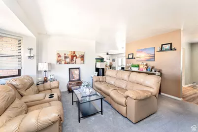 4571 W Hillside Dr, Vernal, UT 84078 - Photo 3