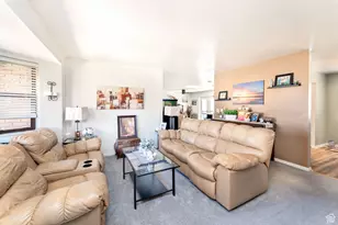 4571 W Hillside Dr, Vernal, UT 84078 - Photo 3