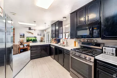 4571 W Hillside Dr, Vernal, UT 84078 - Photo 9