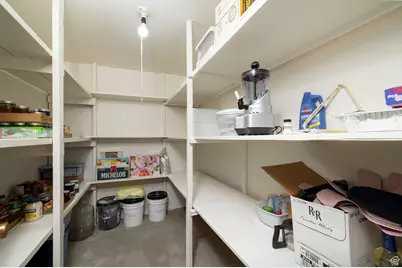 3196 W 7200 S, Myton, UT 84052 - Photo 27