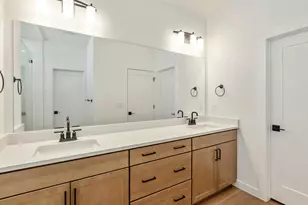 4945 N Topaz Dr, Eagle Mountain, UT 84005 - Photo 9