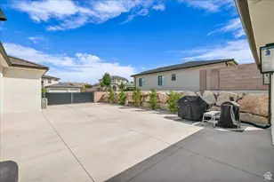 1434 E Black Brush Dr, Washington, UT 84780 - Photo 13