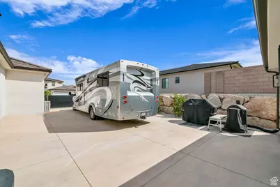 1434 E Black Brush Dr, Washington, UT 84780 - Photo 11