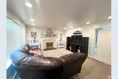 302 W Hidden Hollow Dr S, Orem, UT 84058 - Photo 9