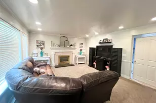 302 W Hidden Hollow Dr S, Orem, UT 84058 - Photo 9