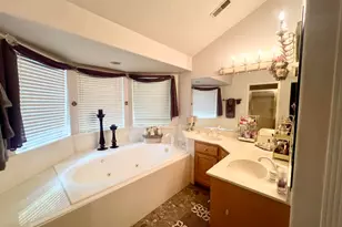 302 W Hidden Hollow Dr S, Orem, UT 84058 - Photo 23