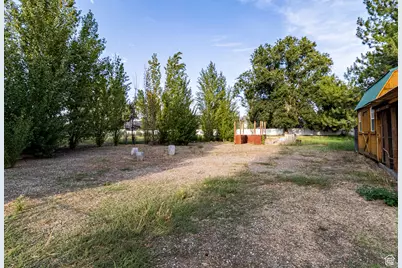 878 N 2600 W, Clinton, UT 84015 - Photo 21