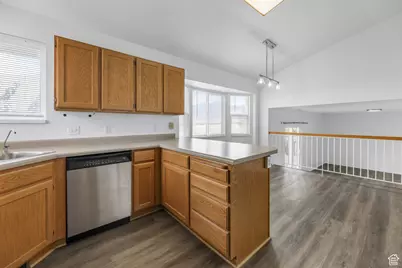 1393 E 970 N, Tooele, UT 84074 - Photo 7