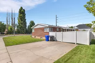 1410 N 200 W, Bountiful, UT 84010 - Photo 15