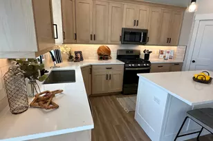 634 E Cedar Ct, Grantsville, UT 84029 - Photo 17