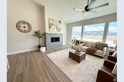 634 E Cedar Ct, Grantsville, UT 84029 - Photo 9