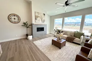 634 E Cedar Ct, Grantsville, UT 84029 - Photo 9