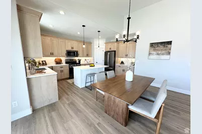 634 E Cedar Ct, Grantsville, UT 84029 - Photo 15