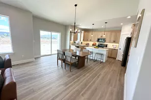 634 E Cedar Ct, Grantsville, UT 84029 - Photo 11