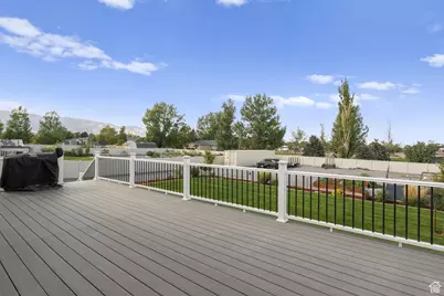 256 W Pear St, Grantsville, UT 84029 - Photo 33