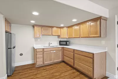 256 W Pear St, Grantsville, UT 84029 - Photo 27