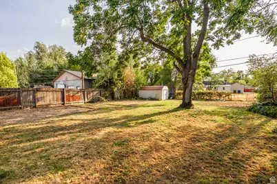 1220 S Redwood Dr W, Salt Lake City, UT 84104 - Photo 31