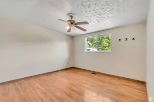 7989 S 3725 W, West Jordan, UT 84088 - Photo 9