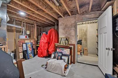 275 S 300 E, Wellsville, UT 84339 - Photo 41