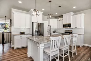 275 S 300 E, Wellsville, UT 84339 - Photo 7