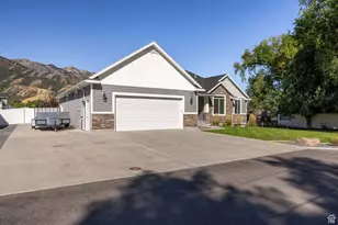 275 S 300 E, Wellsville, UT 84339 - Photo 3