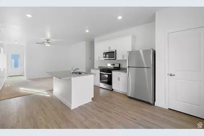 7290 Bald Eagle Way N, Eagle Mountain, UT 84005 - Photo 5