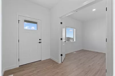 7075 Three Warriors Way N, Eagle Mountain, UT 84005 - Photo 9
