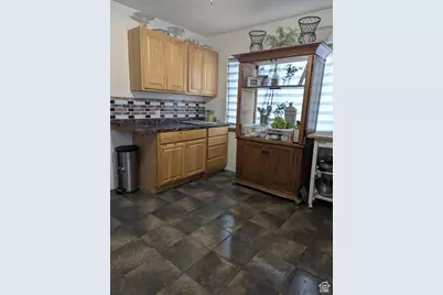 169 Carson Ave, East Carbon, UT 84520 - Photo 5